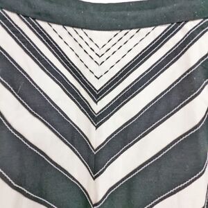 Meadow Rue dramatic zig zag black and white contrast full skirt size 12